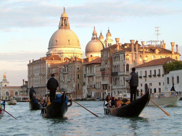 Венеция. Большой канал. Гондолы